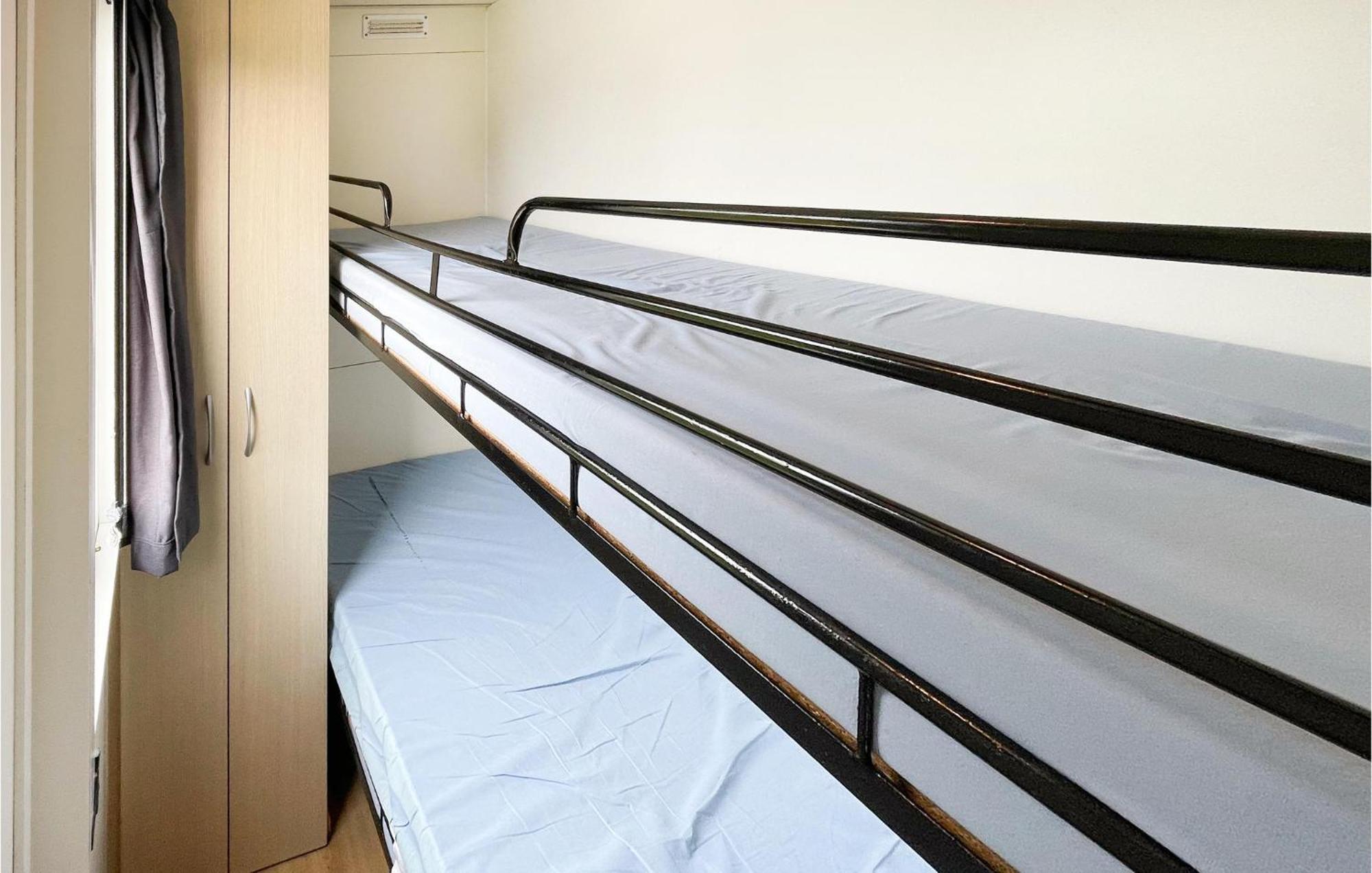 Gorgeous Home In Tzummarum With Wifi المظهر الخارجي الصورة